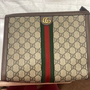 Gucci clutch